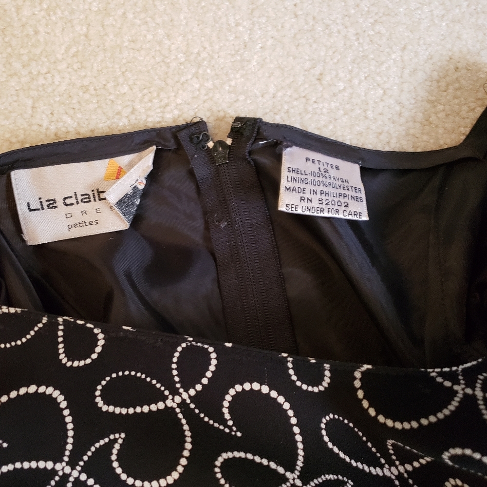 VTG EUC Liz Claiborne White/Black Belted Dress w/Pleated Skirt. Size 12P. - Picture 4 of 4